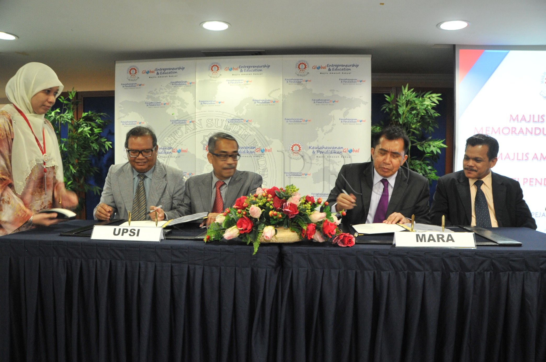 PRO 14 37 MARA PRO 4739